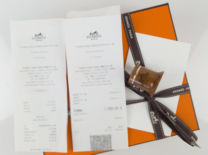 hermes-invoices-and-orange-box