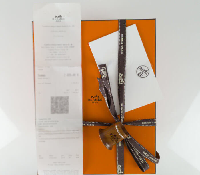 hermes-invoice-and-orange-box
